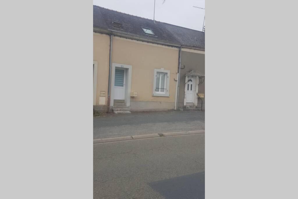 Maison De Bourg Avec Exterieur. Apartment Grez-en-Bouere Bagian luar foto